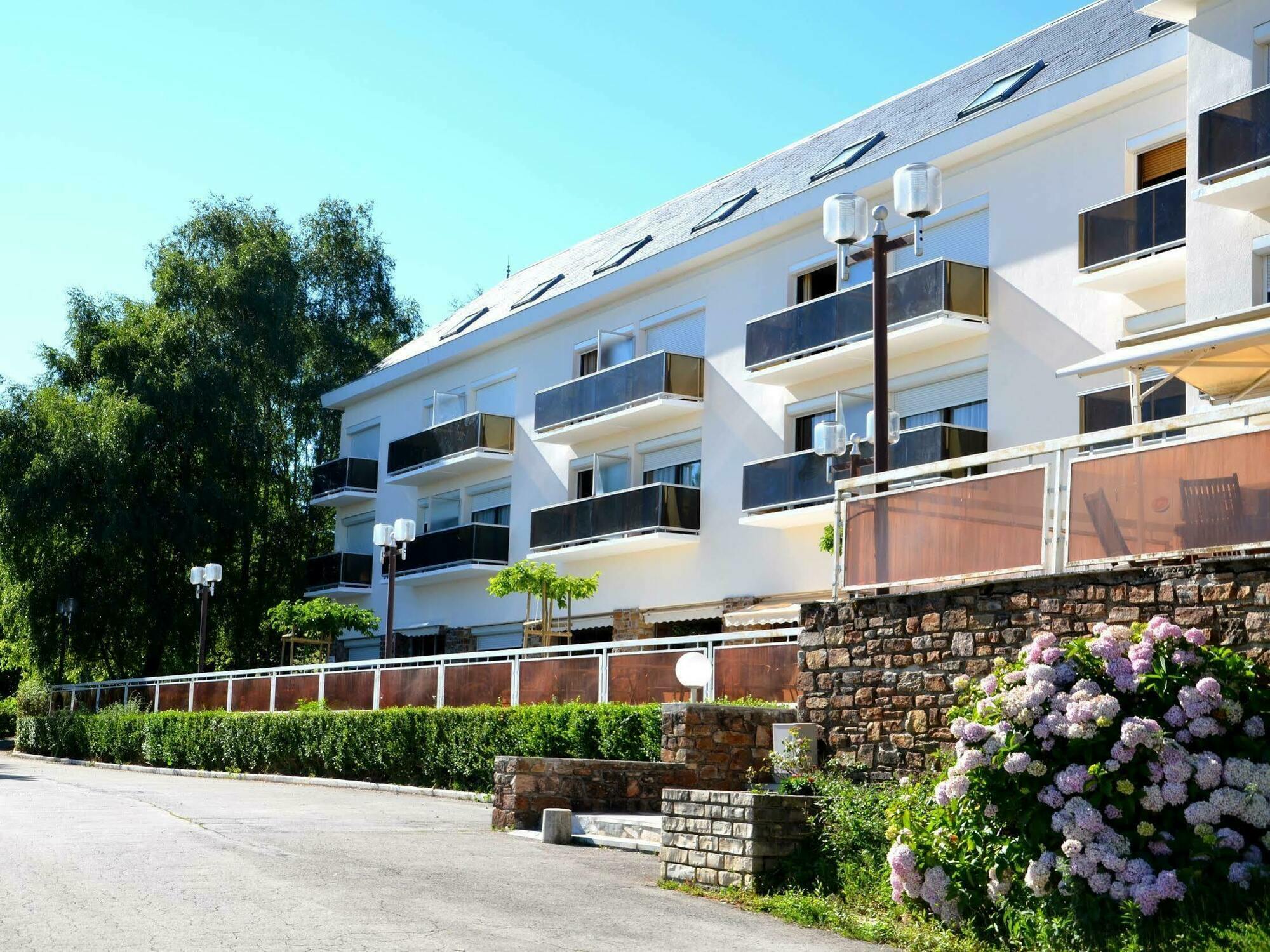 Authentic By Balladins - Rodez / Le Segala Baraqueville Eksteriør billede